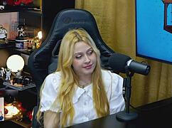 Ninfeta Viamms rates Ruan's thick rod during outdoor massage