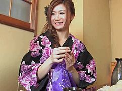 Man, Asian hottie Ruri Kikukawa slurps juice off his cock!