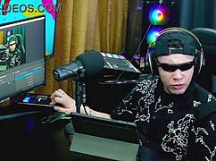 Ninfeta Viamms rates Ruan's thick rod during outdoor massage