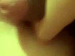 la jefa de mi mejor amigo oscar en lenceria la chupa, and it's a homemade webcam scene with a mature mexican prostitute