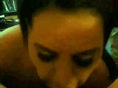 Kandy Kane imee kyrpää isoilla tisseillään