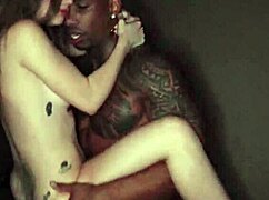 agatha shay es reventada por una rica bbc