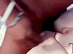 SSBBW Julie Ginger dobi rit razbijen z BBC 😍