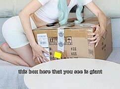 LISSA BROWN UNBOXES her new MUÑECA TANTALY sex doll for solo play.