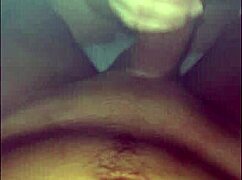 pihanje polbratove sestrične je tako intenzivno, spermiram po njej