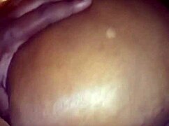 Döllü yüz isteyen kıvrımlı kızıl orospu yalvarıyor