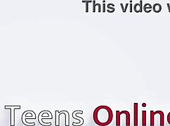 Μπορείς να πιστέψεις αυτή την καυτή βρετανίδα alt φοιτήτρια να παίζει με την πούτσα της μέχρι να τελειώσει;