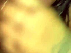 Emoții intense când ea îi mulge mingile cu un blowjob crud și sloboz