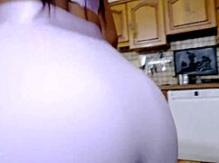 Want to see ebony and latina mix it up in the kitchen?