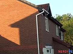 Moje nevlastní sestra mě volá domů samotného na šukání úzké kundičky