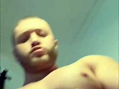 Latina hitam kocok dubur ketat dan pancut kuat dari anal