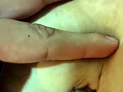 Si cavalca il cazzo mostro fino a squirting e creampie