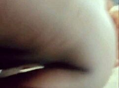 Garoto mau explora a confiança da madrasta peituda