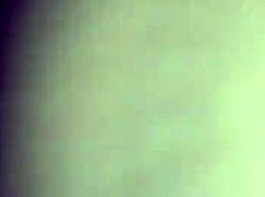 Deze eilandfreak spuit haar orgasme op die monsterpik, hè?