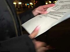 Sandy yang fit pergi hookup tanggal pertama publik dengan cowok