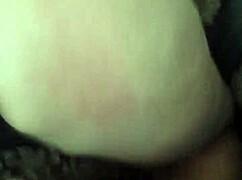 Moja kurva z veliko ritjo je pripravljena na akcijo