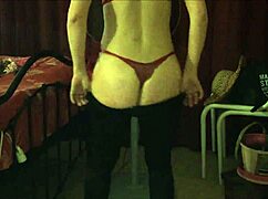 Liityin seksikkääseen naidintapahtumaan eurooppalaisen kanssa satiinialusvaatteissa.