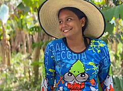 Do you want to fuck this innocent Colombian peasant girl in exchange for chickens?