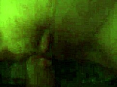 Noche de viernes se convierte en acción salvaje con amateur embarazada