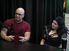 Ela Helps Everyone Cum In Dogging, Family Knows!