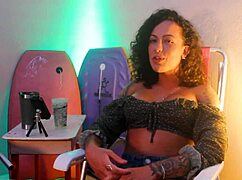 Modelo Fitness Kelly Odara Revela Aventuras Sexuais No Cai�ara Talk Show - Ep02