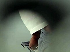 Hei, ai încercat vreodată cruising cu un bear în toalete publice?