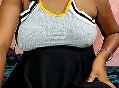 Roleplay amatir dengan babe cantik horny dan boyfriend jiran dalam aksi panas