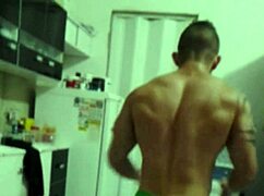 Check out Vloog's fitness preparation! 💪