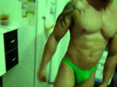 Check out Vloog's fitness preparation! 💪