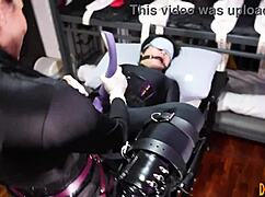 dominafire makes salome salvi squirt with strapon