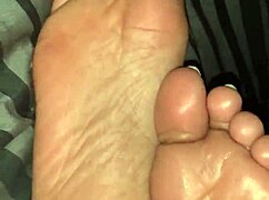 Soles ebony candid yang bagus dengan hitam seksi tersembunyi