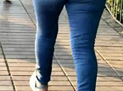 nalgona latina en jeans showing off her curves