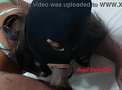 チ○ポ引っ張ってアナルプラグ見せびらかしヤリたがり宣言