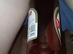 gretala incinta è molto eccitata