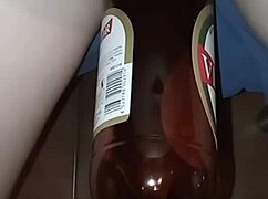 gretala incinta è molto eccitata