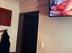 ラティーナがフェラ中にモンスターちんぽガン見したらどうなる？