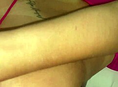 dala sem svojo rit temu beštiji s ogromnim kurcem, pička mi je čisto zmočila od čistega anala