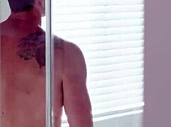 Kenna JamesとRyan Drillerの激しいPOVセックス！