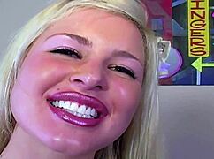 Andi Anderson delivers a classic manojob in vintage style with a big cumshot