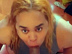 Travesti kokhals op 27cm paardenlul, leituda op gezicht in gay POV huisje