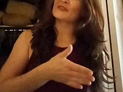 hey mollyjanexxx, still trying in this backstage solo with natural tits update on aug 15 2024