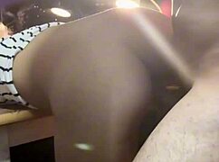 Girl invites ex classmate to room during vacations