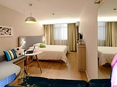 Belle Claire Gets Every Hole Fucked by Four Studs in Gangbang