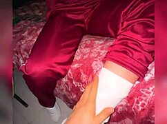 स्किनी लैटिना स्टूडेंट यूनिफॉर्म में बड़ा लंड जोरदार लेती