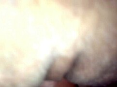 Orgasmo emocional de pau preto fazendo pornstar linda gozar forte