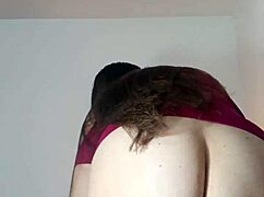 Madrastra Latina Colombiana with Giant Cameltoe Masturbates for Stepson in Tight Leggings.