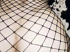 زوجة في جوارب ساخنة تلتقط فيديو لليك أنال ونيك طيز