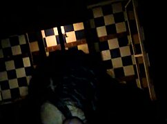 この女、ホテルでやり方知ってるの？