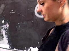 पेट्रिसिन्हा हिल पर चढ़ती है, पसी के लिए क्रेजी हॉर्नी