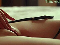 Hey, se mig lege med fisselepper på hotellet, klar til hård knul?